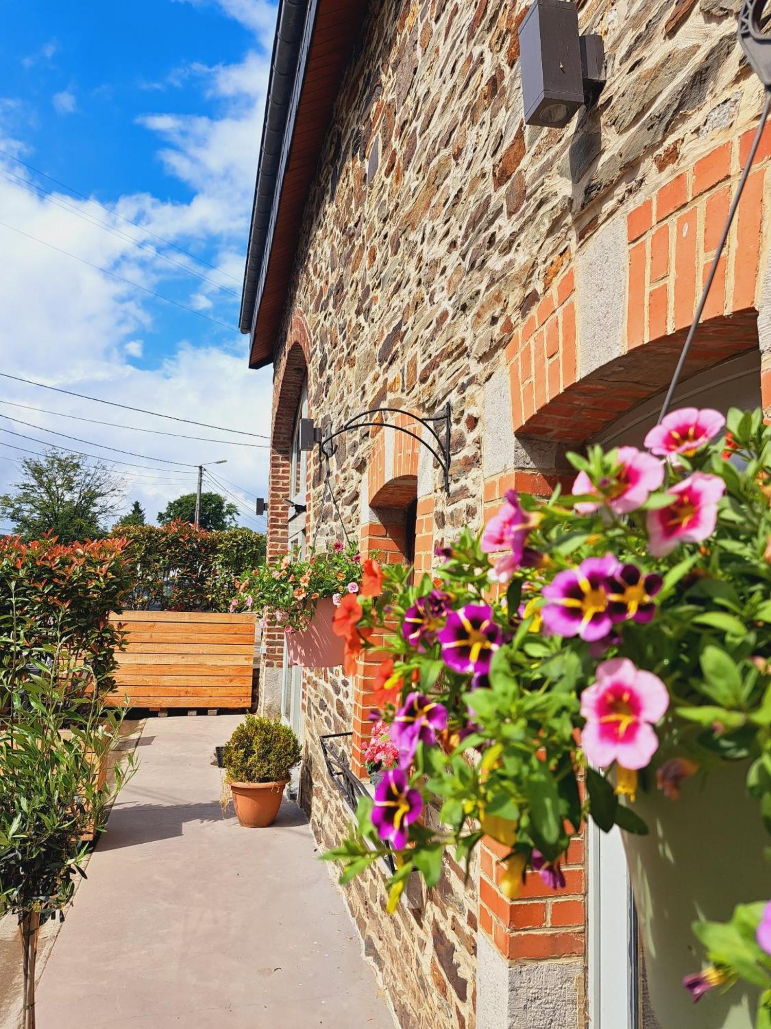 Sous La Charpente Hotel La-Roche-en-Ardenne Phòng bức ảnh