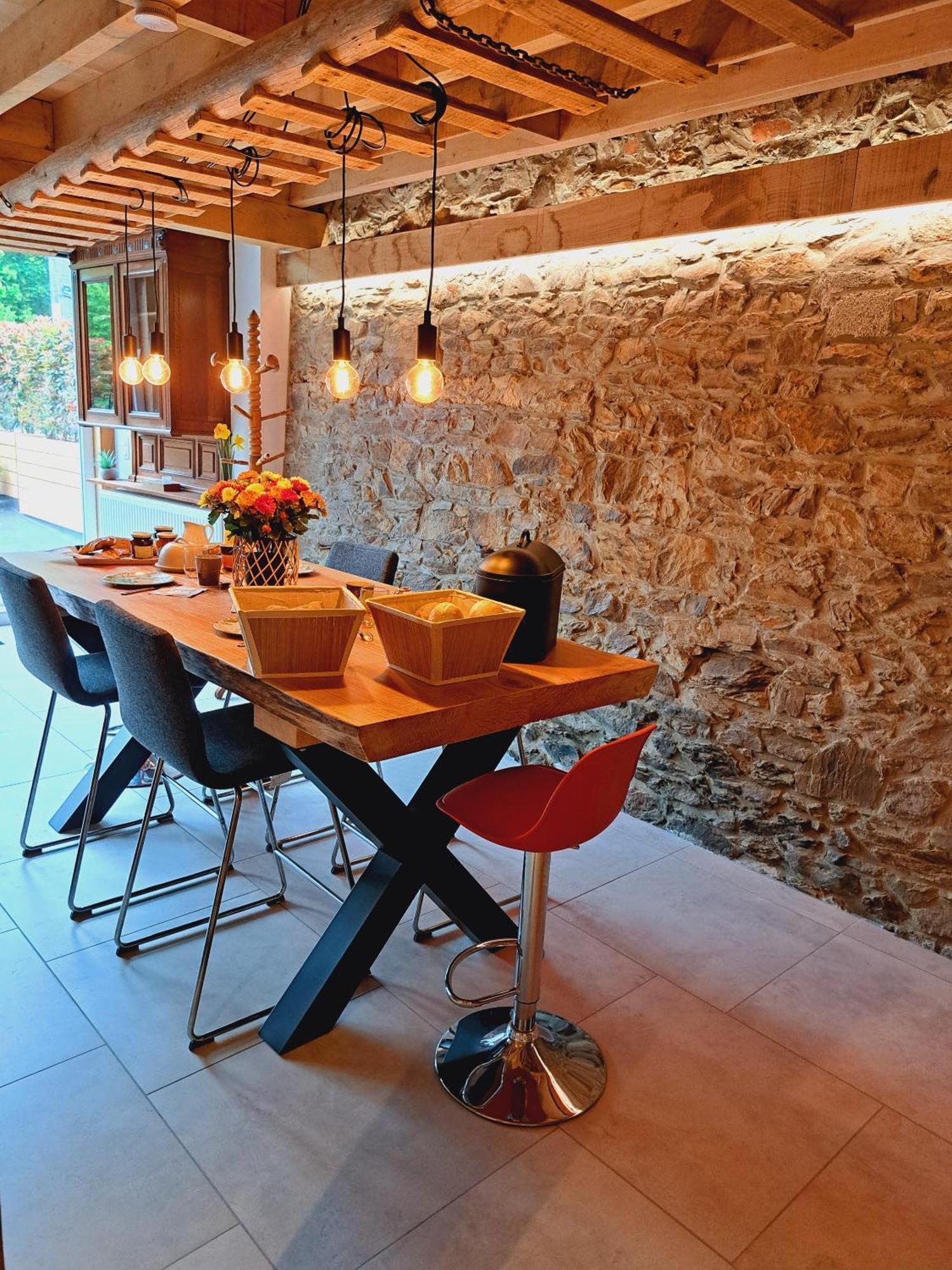 Sous La Charpente Hotel La-Roche-en-Ardenne Ngoại thất bức ảnh