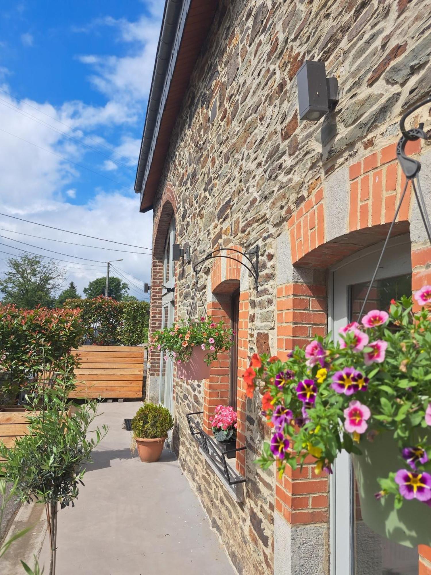 Sous La Charpente Hotel La-Roche-en-Ardenne Ngoại thất bức ảnh
